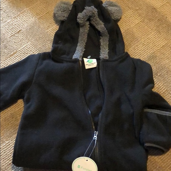 NWT Funziebaby onesie. Sz 6-12 months. - Picture 2 of 3